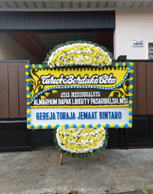 Papan Bunga Duka di Ipilo